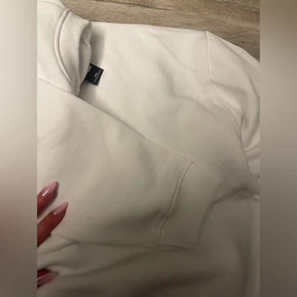 NWT PLT WHITE OVERSIZED SWEATSHIRT M - Picture 4 of 7